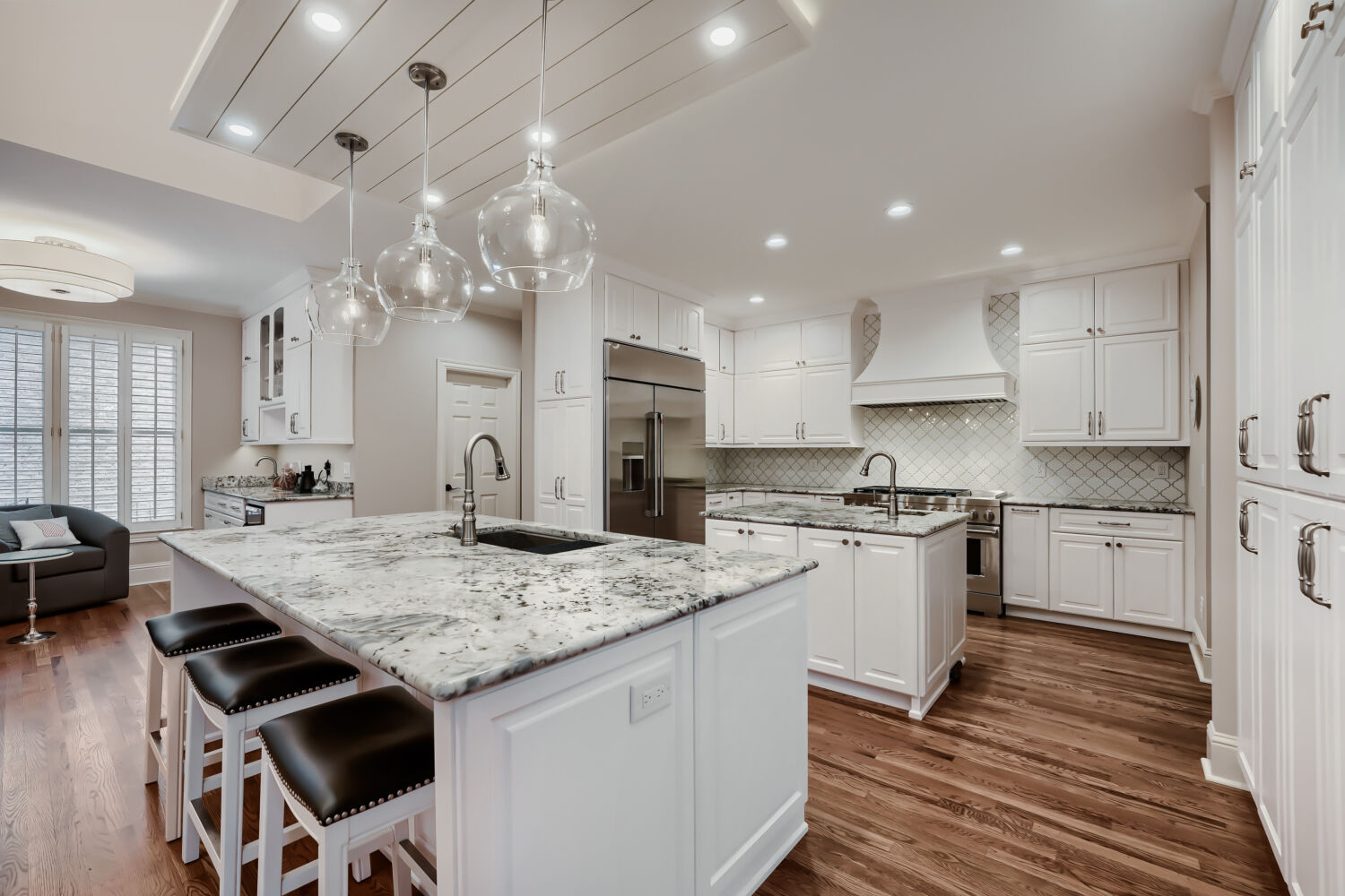 2810 Arabian Trail NE - Web Quality - 002 - 02 Kitchen