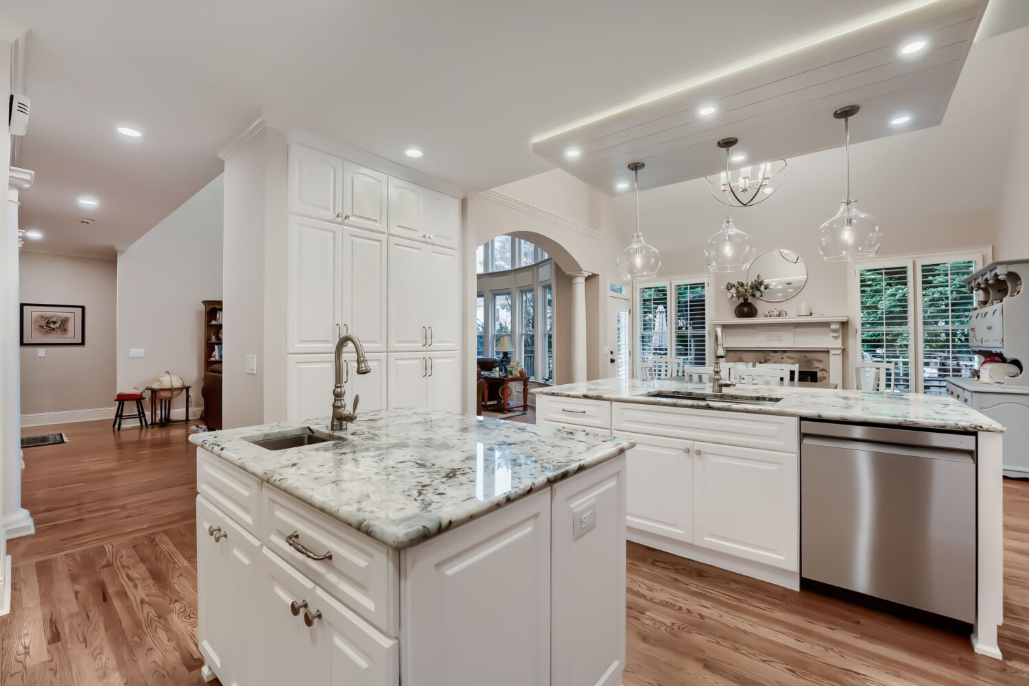2810 Arabian Trail NE - Web Quality - 004 - 04 Kitchen